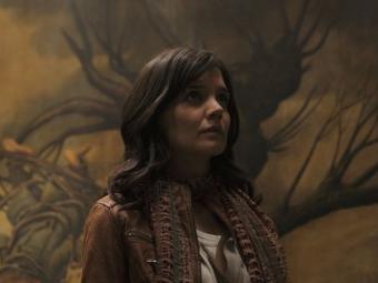 Кэти Холмс в фильме "Не бойся темноты"